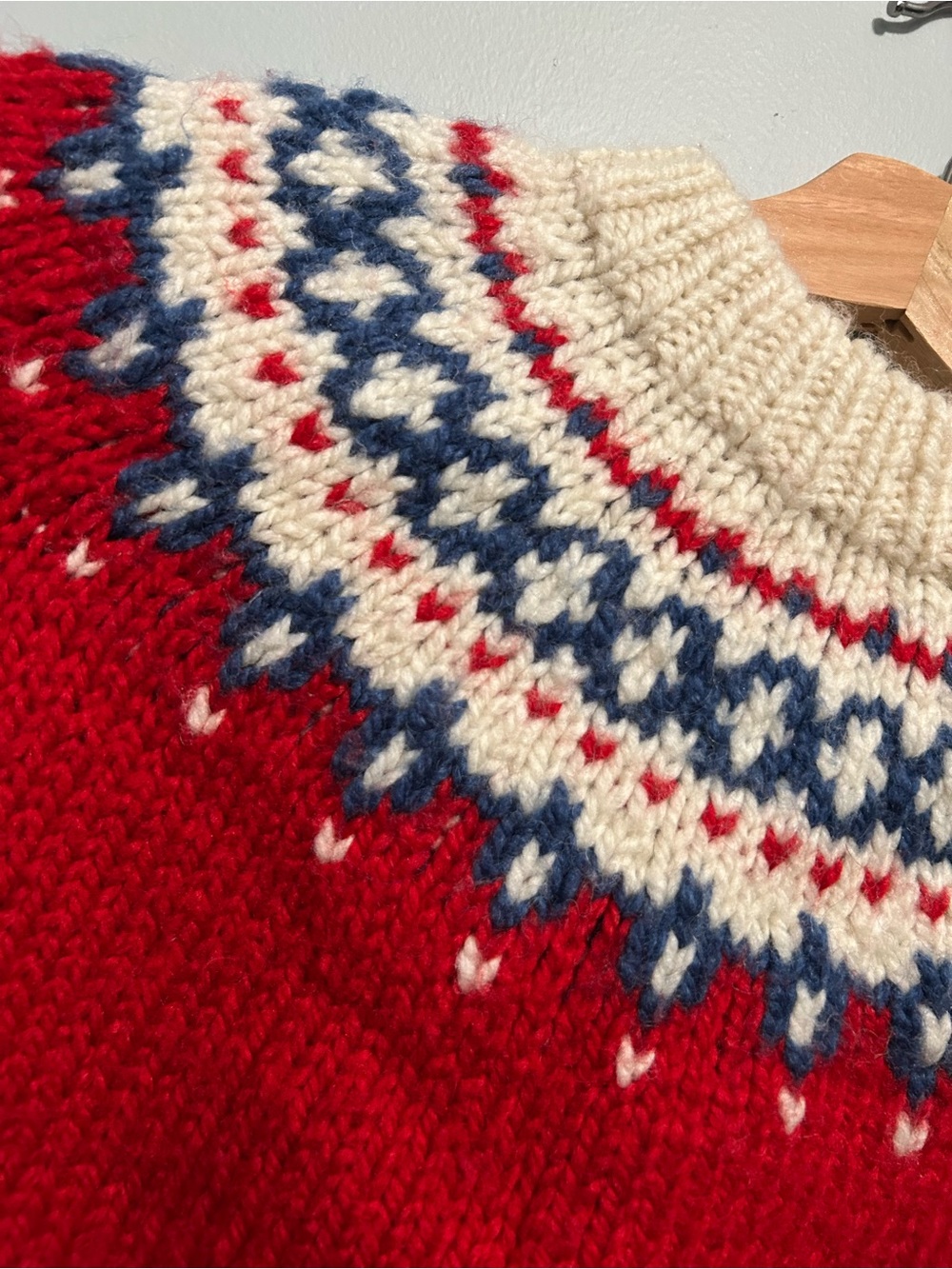 Vintage hand knit Sweater size 4 - Picture 2 of 5
